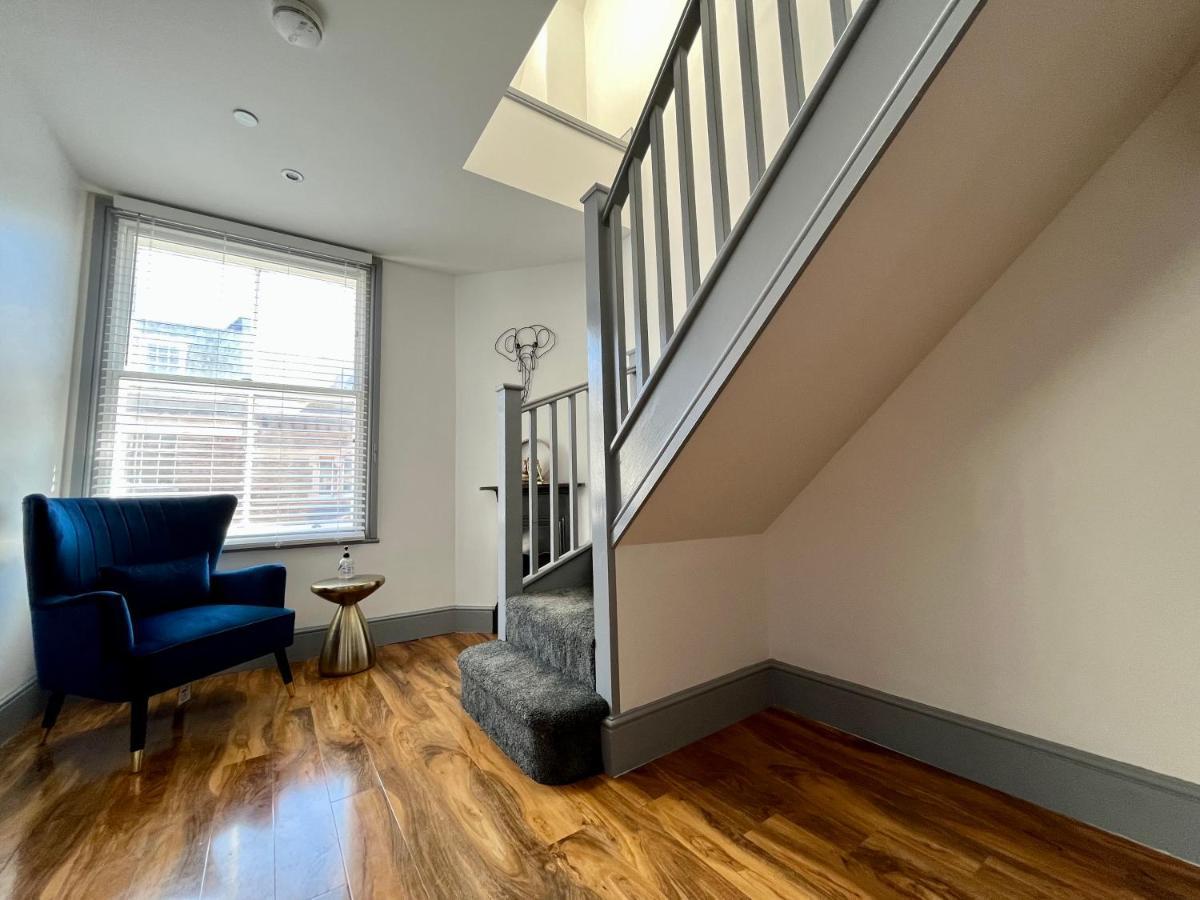 Market Street Penthouse By Kp นอตติงแฮม ภายนอก รูปภาพ